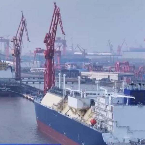 Ведущий мировой танкер для перевозки СПГ «Тяншань» готовится к сдаче.