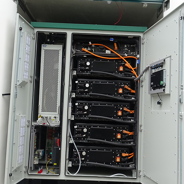 Безопасный и надежный интегрированный промышленный и коммерческий шкаф для хранения энергии.