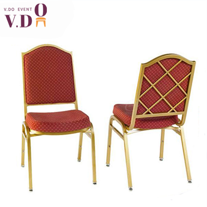 Стул для банкетов из металла с красной обивкой | Стул для мероприятий и ресторанов