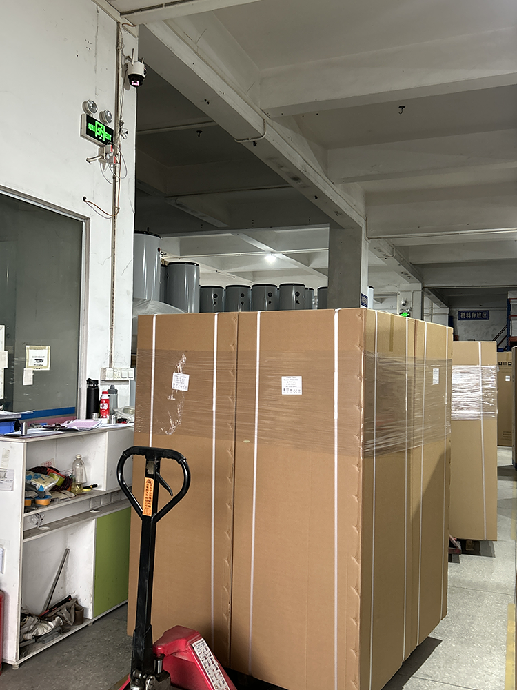 Первоначальный онлайн-контакт, за которым следует посещение завода (1)