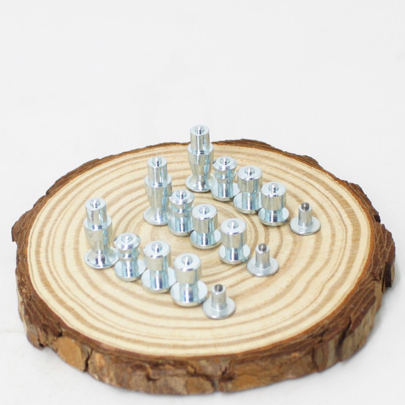 Синие и белые цинковые противоскользящие штифты