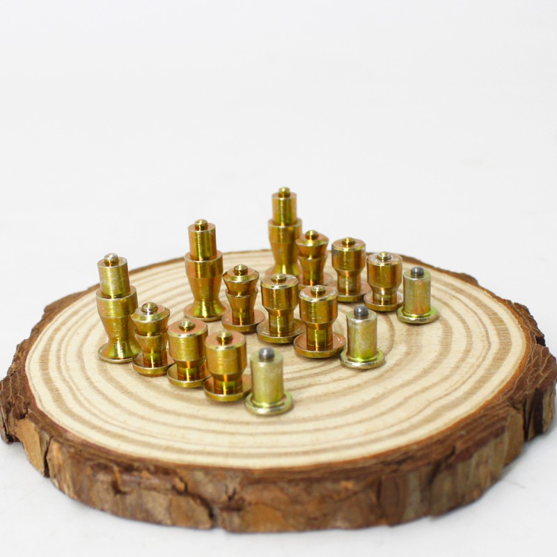 Цветные противоскользящие штифты с цинковым покрытием