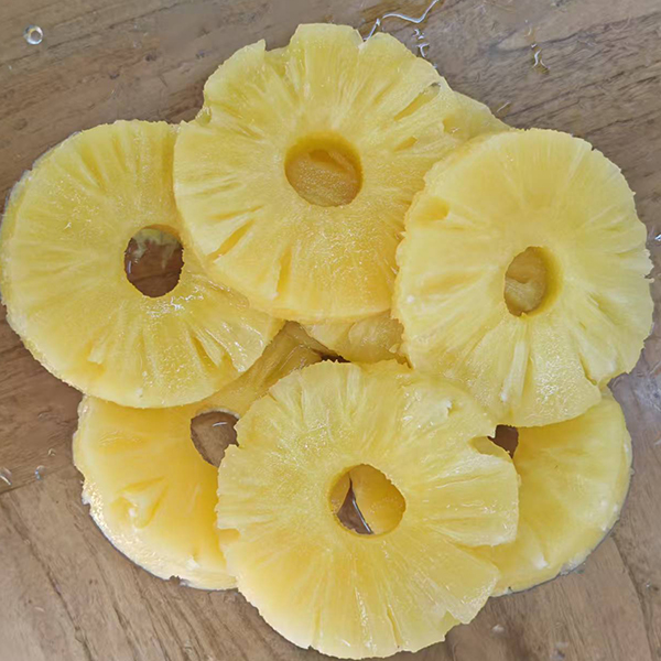 567 г Кольца ананаса, залитые тропическим солнцем