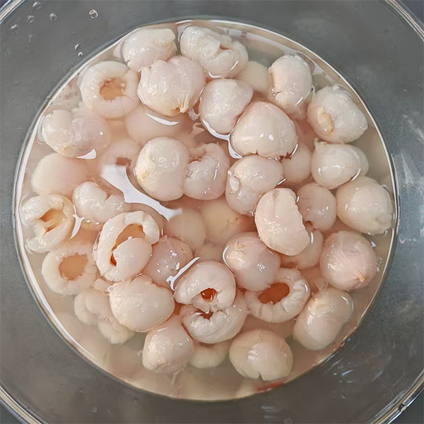 Свежие и сладкие круглый год! Высококачественные консервированные личи – сохраняющие первоначальный вкус фруктов и открывающие разнообразные грани их восхитительного вкуса.