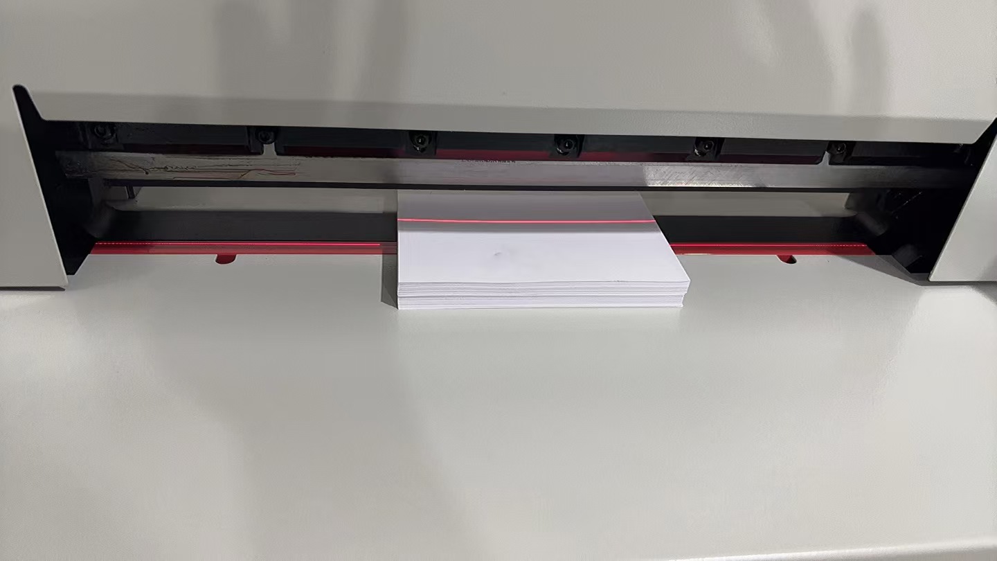 Вялікі прафесійны нож для аўтаматычнага разака паперы