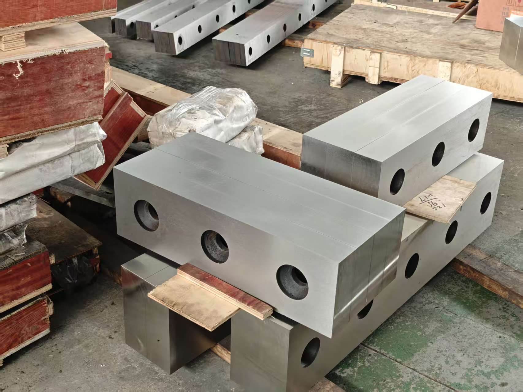 стальные лезвия для гantry-ножниц