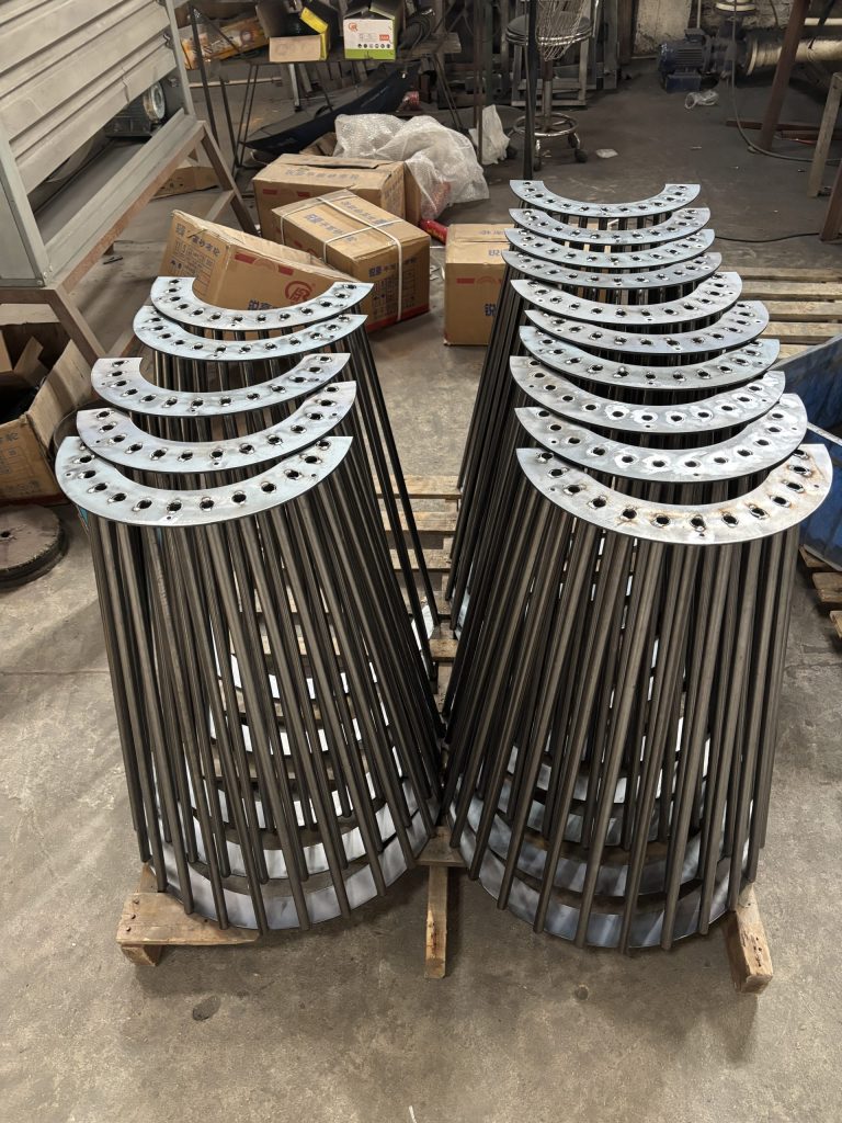 Halfmoon metal table base