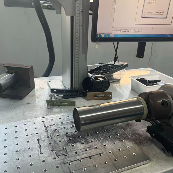 Компания Ningbo Zhenpin Electrical Appliances Industry & Trade Co., Ltd. представляет оборудование для лазерной маркировки, устанавливая новый стандарт отслеживания продукции благодаря передовым технологиям