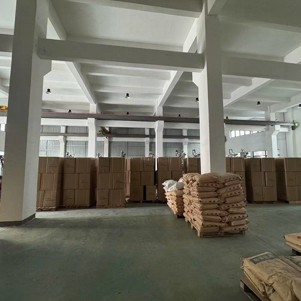 Компания Ningbo Zhenpin Electric Appliances Industry & Trade Co., Ltd. выпускает новый электрический водонагреватель, открывая новую эру мгновенного горячего водоснабжения.