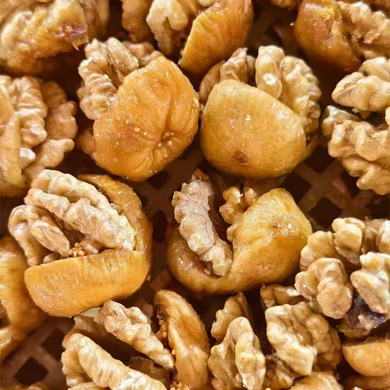 Инжир с грецкими орехами