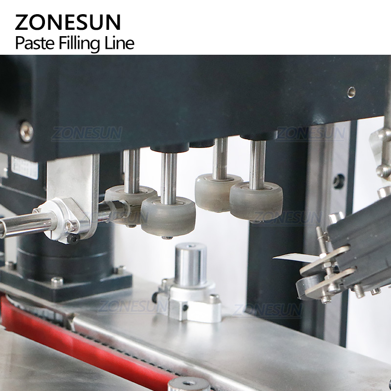 Линия розлива укупорки и этикетировщик шампуня ZS-FAL180G6