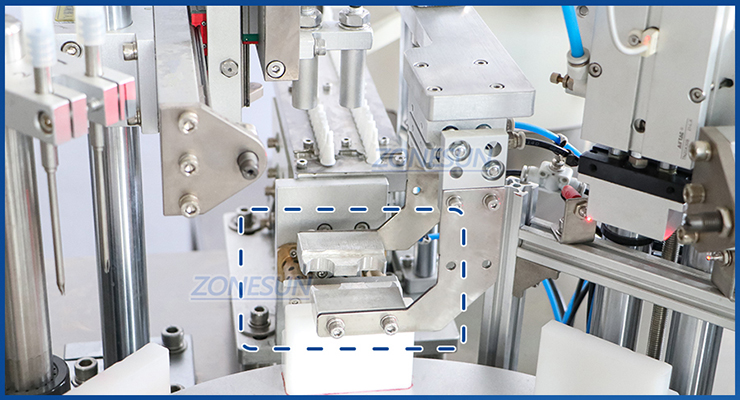 Машина-для-наполнения-и-укупорки-afcu1-4004