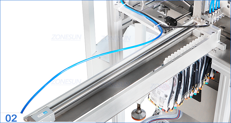 автомат-розлива-для-дой-пак-aspm4-4002