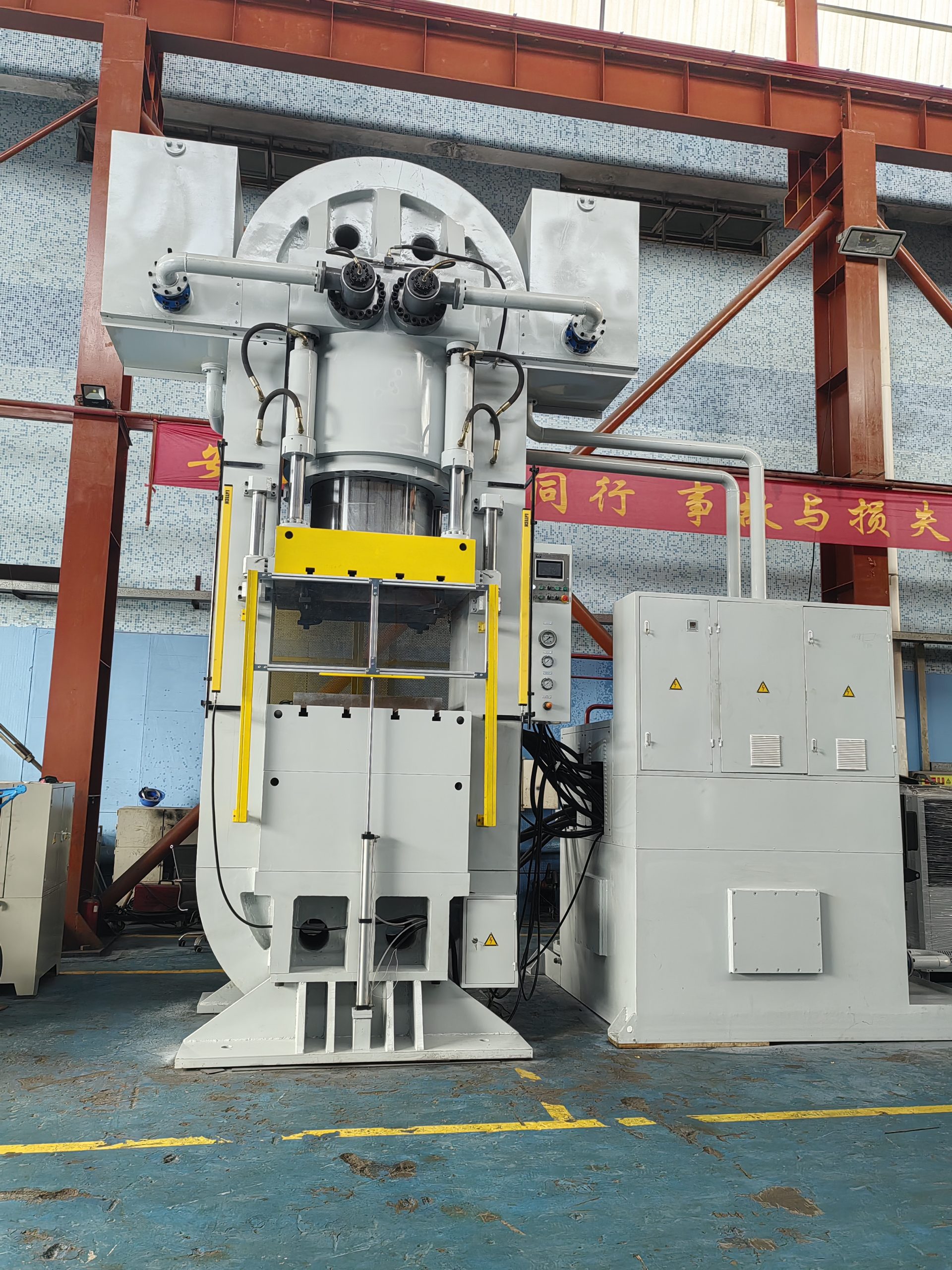 Сервопривод для намотки проволоки, прецизионный гидравлический пресс с ЧПУ.