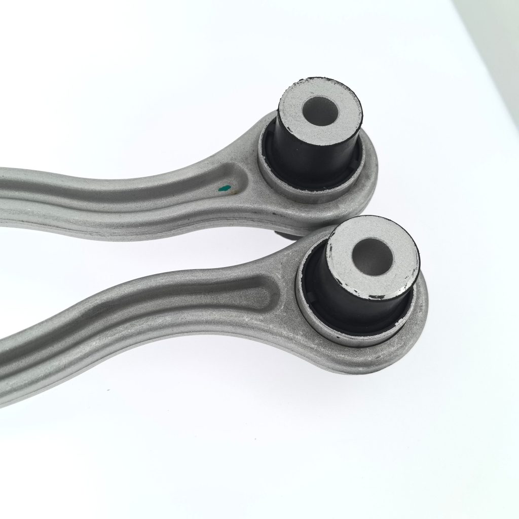 PMA A2043500553 A2043500653 Рычаг задний развальный левый №3 (тяга схождения) Mercedes C W204 / W205 / GLK X204 / E C207/ W212 / CLS C218 - ZungSing