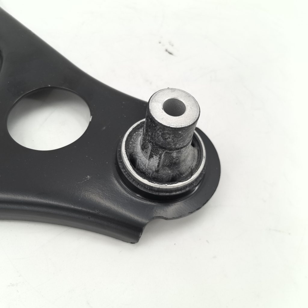 PMA Рычаг поперечный передний правый Mercedes Benz SMART 453 - ZungSing