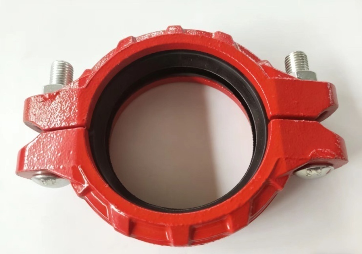 Это канавочный трубный зажим для горнодобывающей промышленности (обычно называемый стальным зажимом или хомутом), который является основным уплотнительным элементом системы канавочного соединения трубопровода.